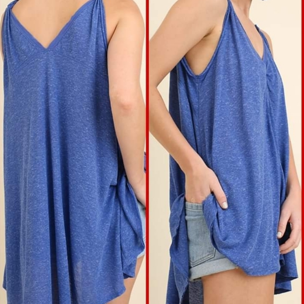 Umgee blue flowy top